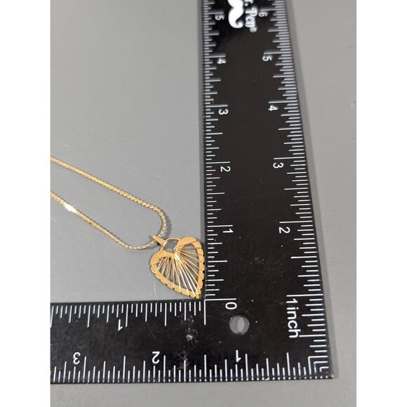 Vintage Accents by Halllmark Gold Tone Wire Wrap Heart Necklace 18" - Picture 8 of 8